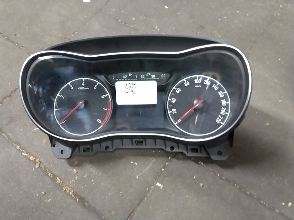 Instrument cluster / dashboard