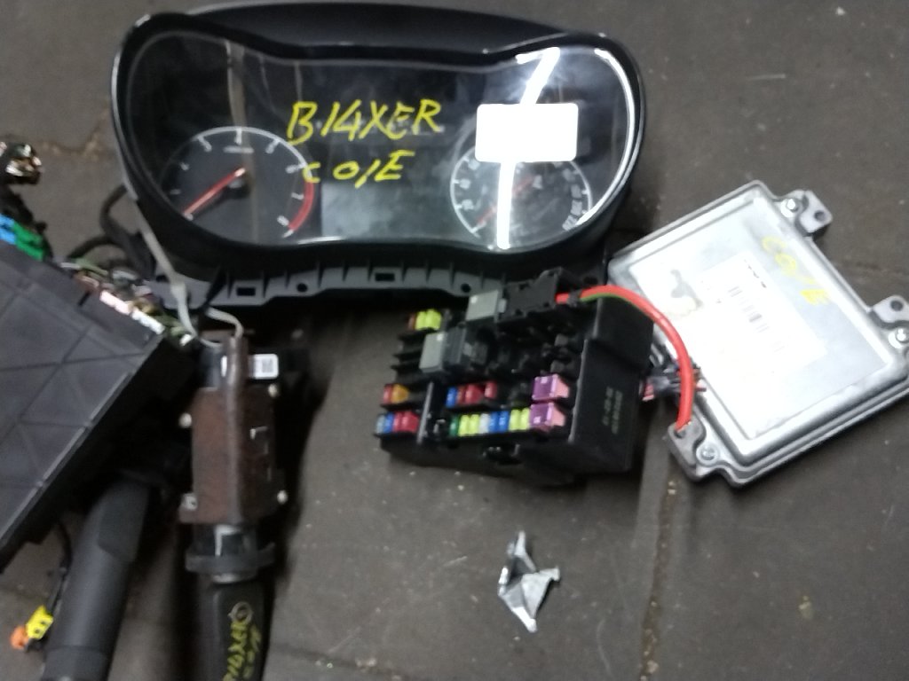 Compteur/tableau de bord B14XER