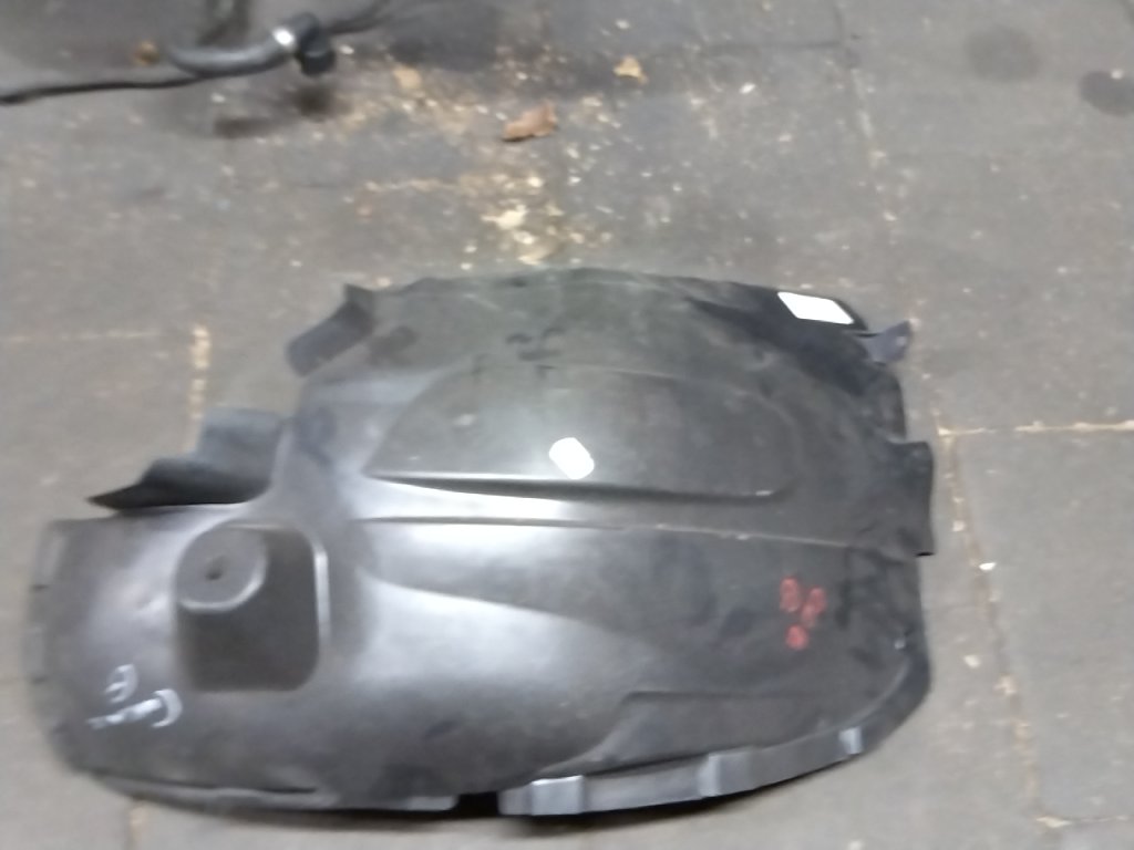 Front left wheel arch liner