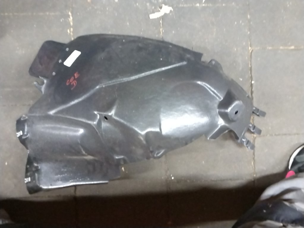 Front right inner fender liner