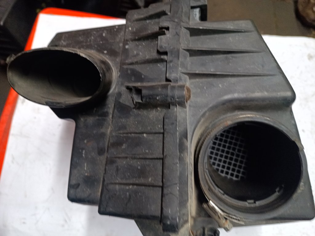 Petrol air filter housing