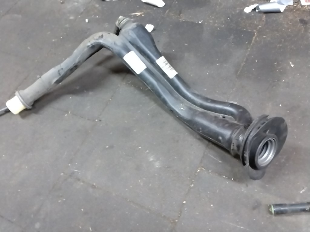 Col de remplissage carburant