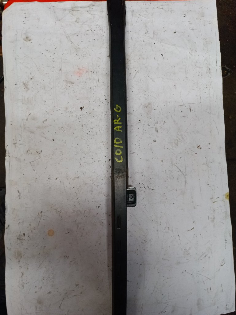 Left rear door guide