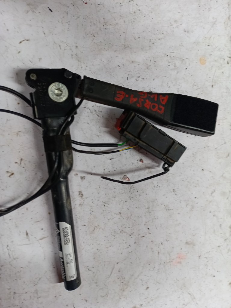 Pretensionneur avant gauche