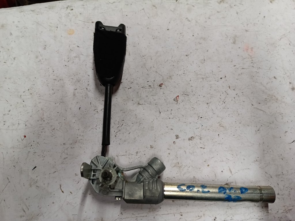 Front right pretensioner