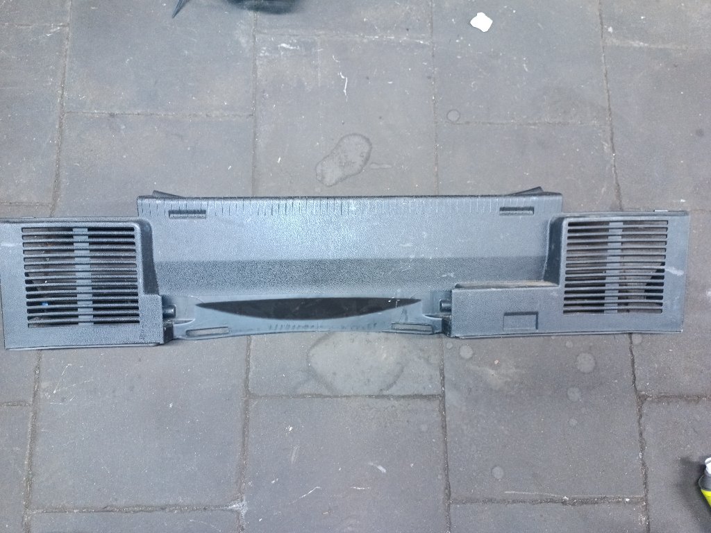 Trunk sill protector