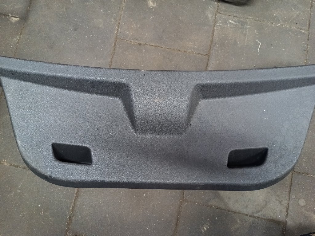 Trunk interior trim