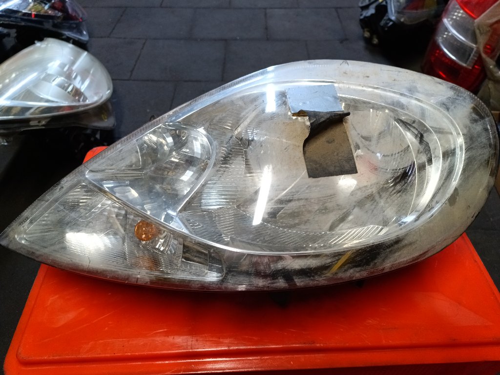 Left front headlight Vivaro A