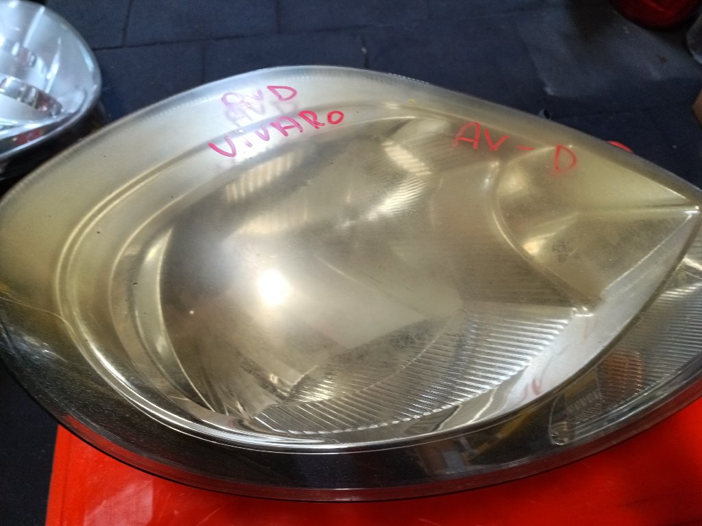 Right front headlight Vivaro A