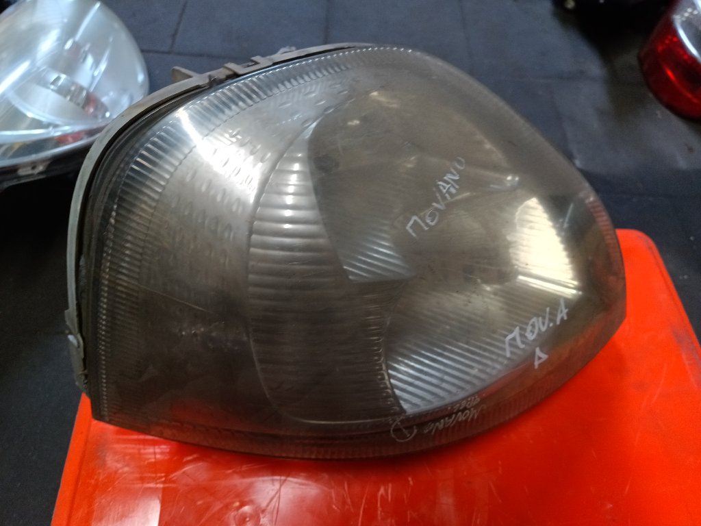 Right front headlight Movano A