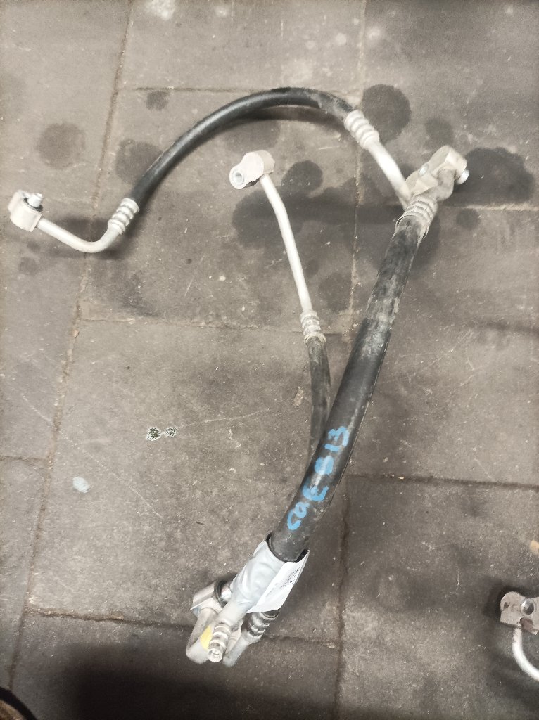 Tuyau de climatisation petit