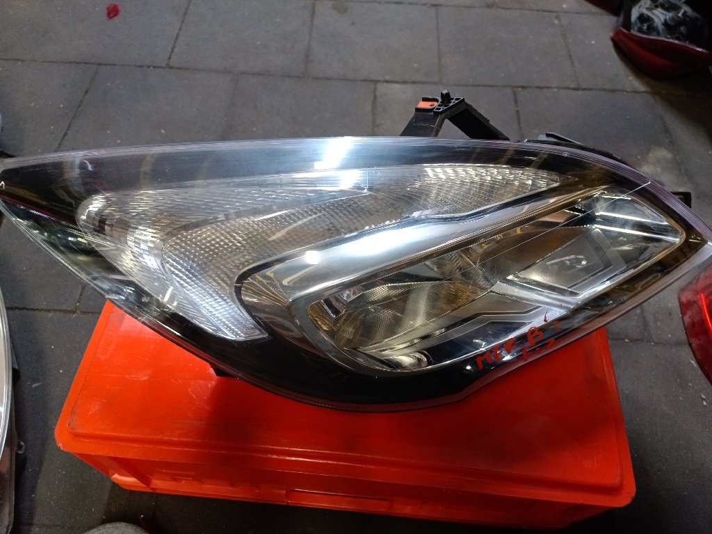 Right front headlight Meriva B F2