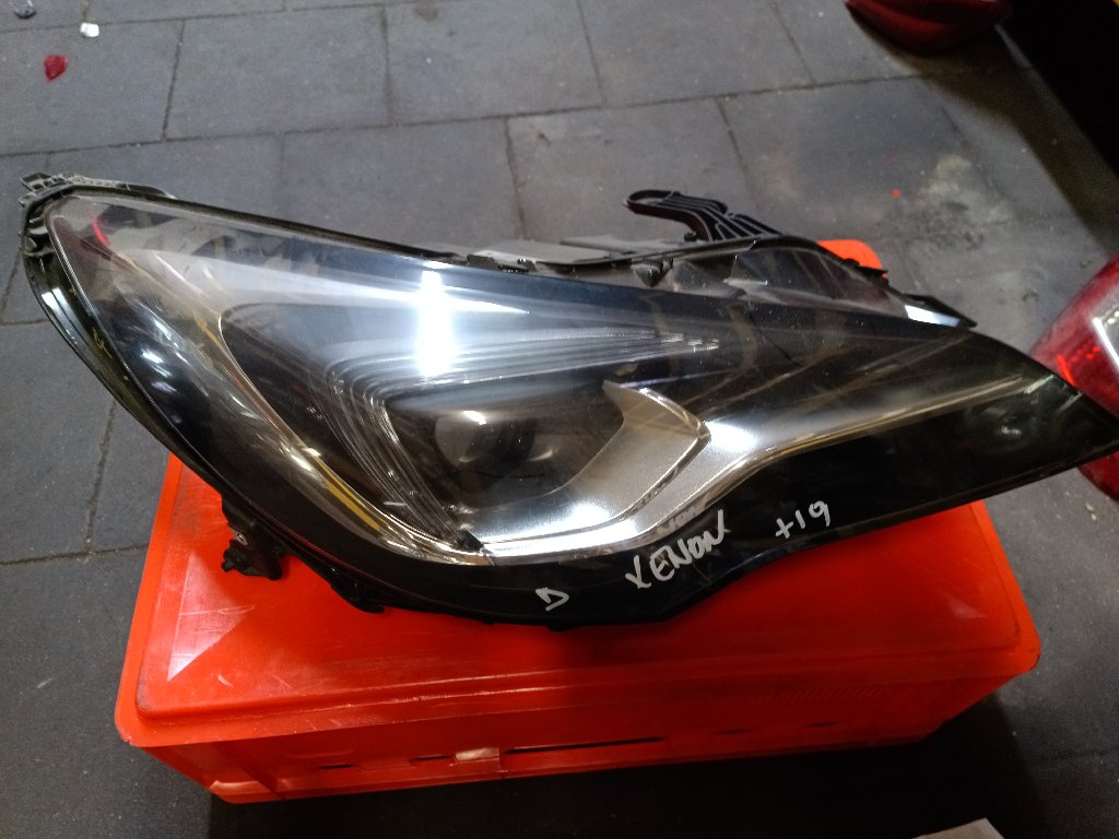 Right front headlight Astra K
