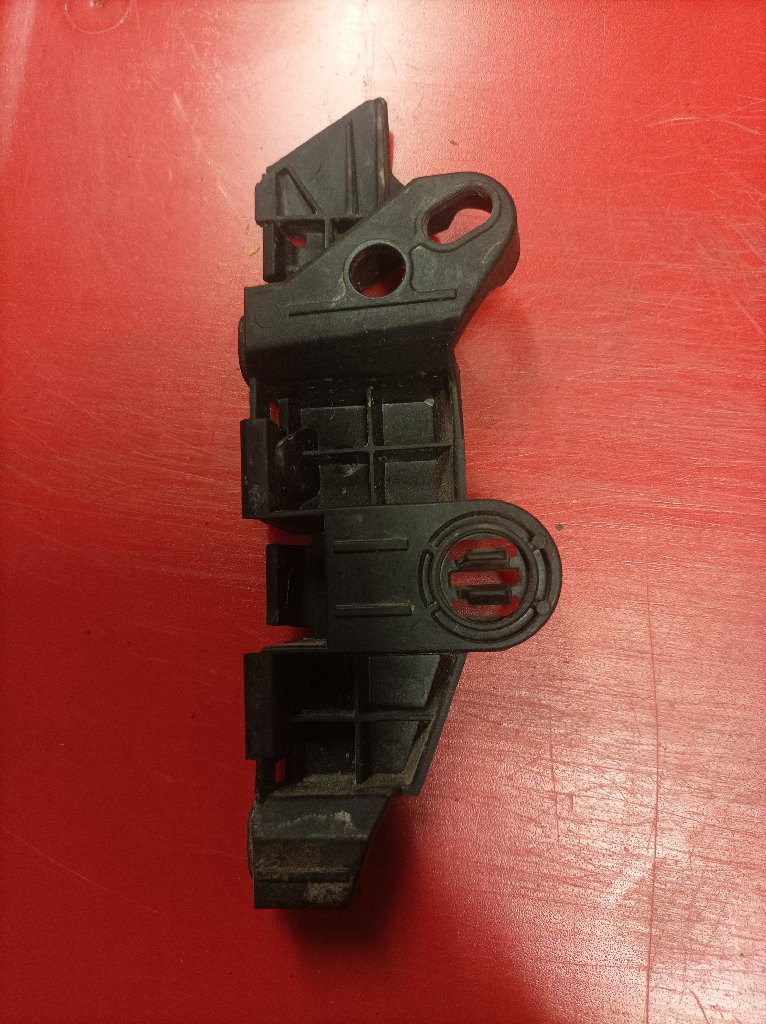 Left front bumper support