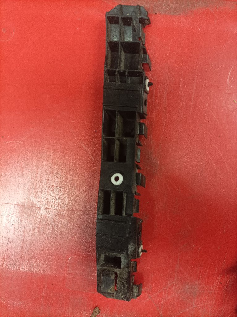 Left rear bumper reinforcement, small long