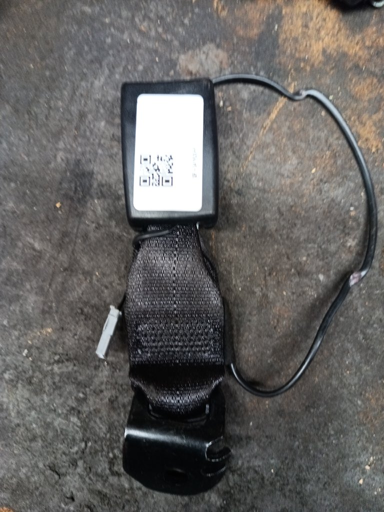 Boucle de ceinture de sécurité avec tissu côté droit et gauche