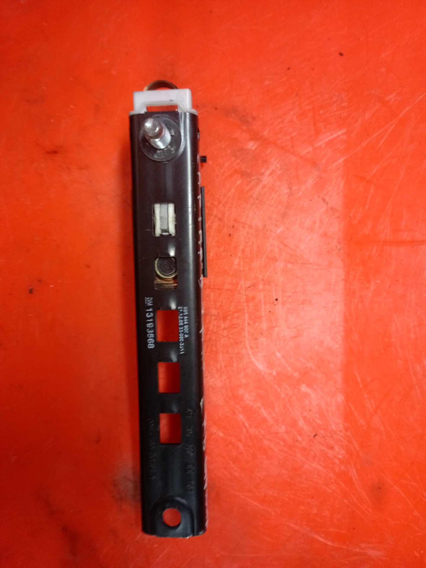 Rail hoogteverstelling veiligheidsgordel