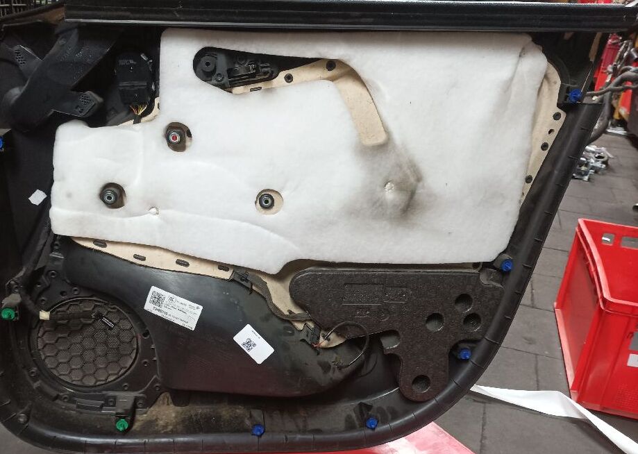 Front left door panel Opel Zafira C