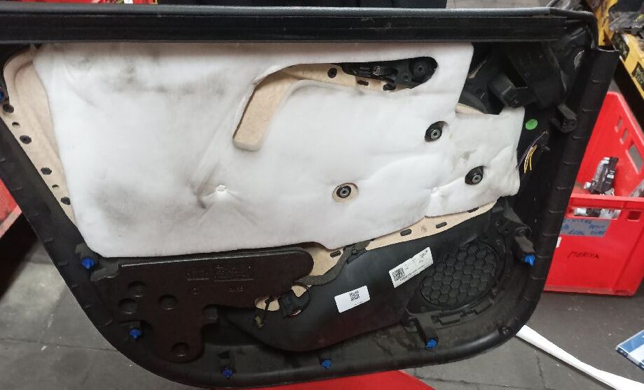 Front right door panel Opel Zafira C