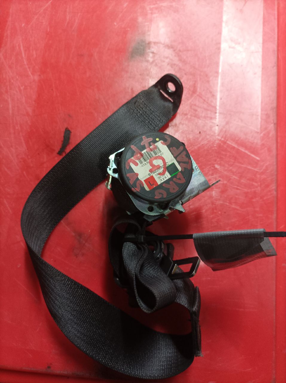 Rear left seat belt retractor for boot seats Opel Zafira C