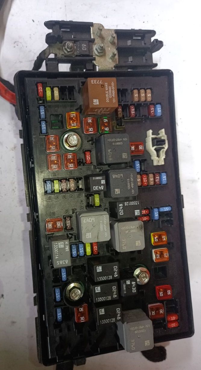 MH fuse box
