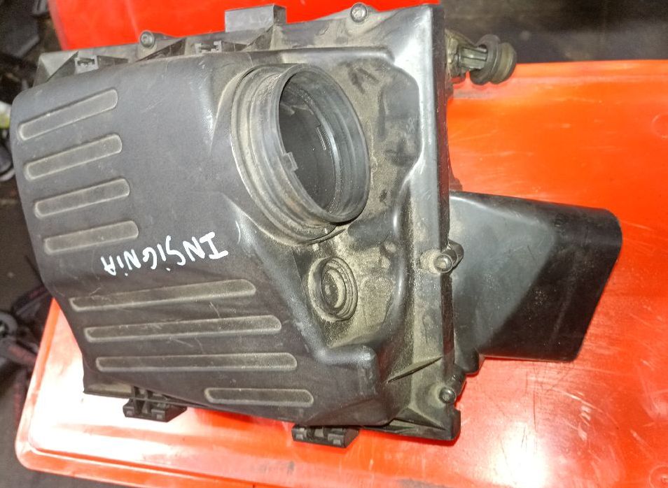 Air filter housing