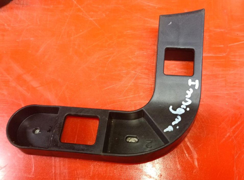 Left rear bumper support