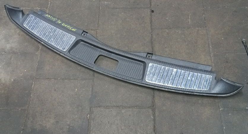 Trunk sill protector