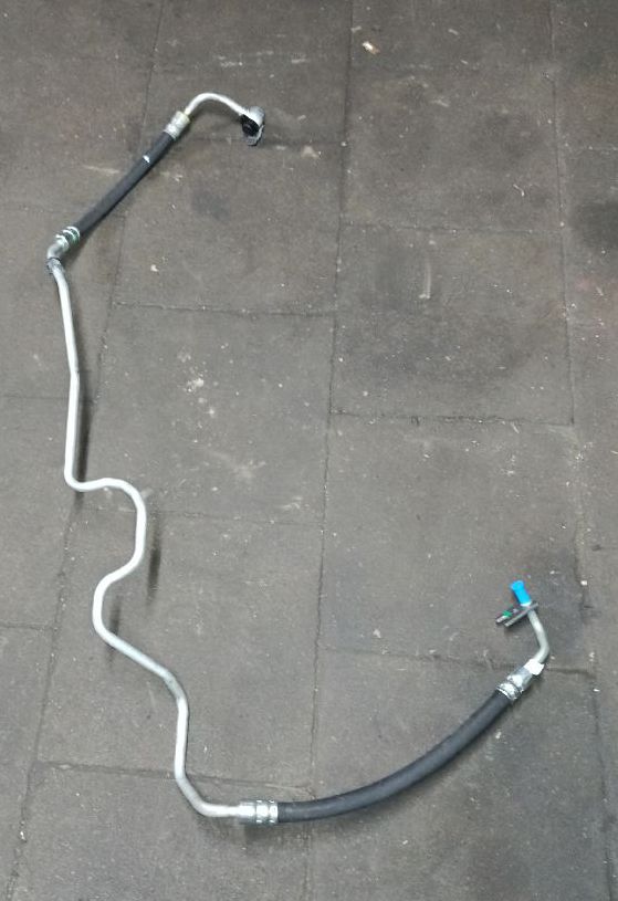 Tuyau de direction assistée