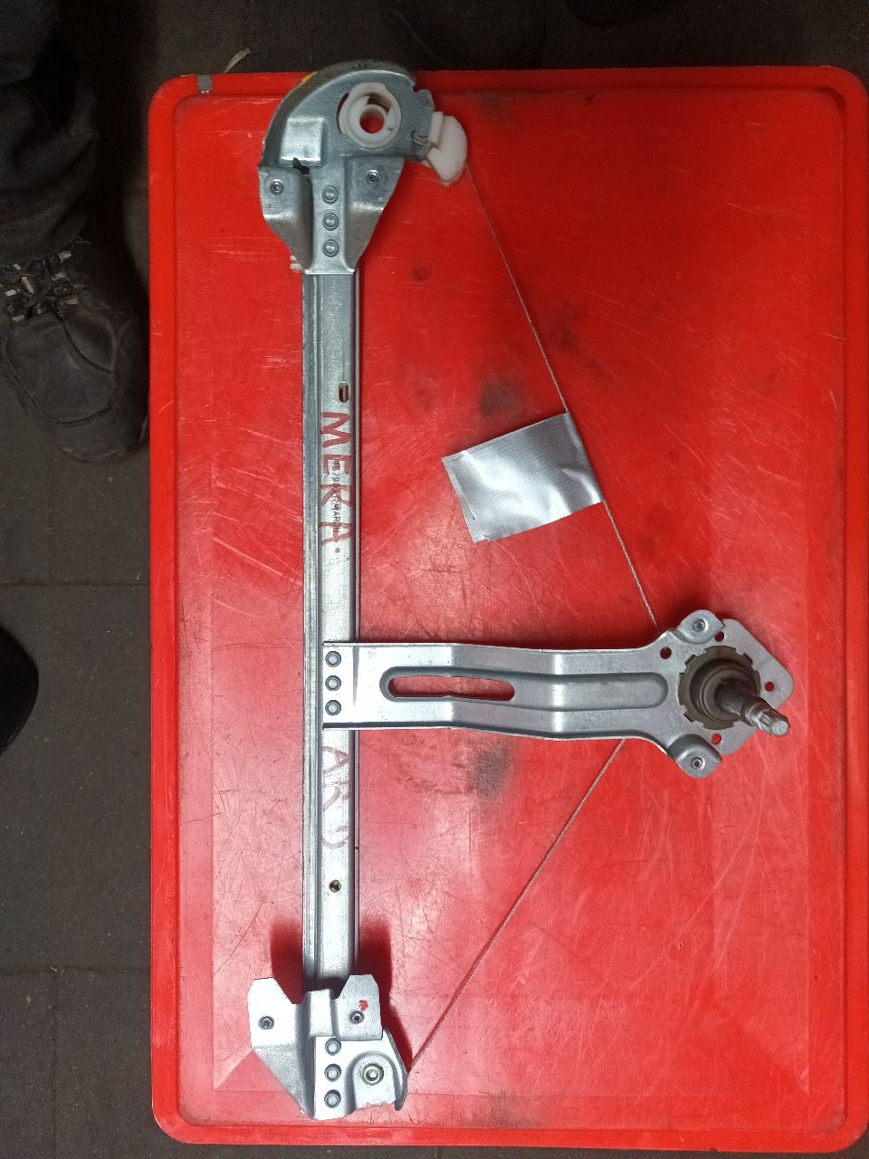 Lève vitre arrière droit manuel Opel Meriva A