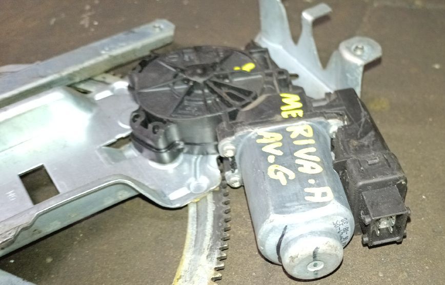 Raammechanisme linksvoor