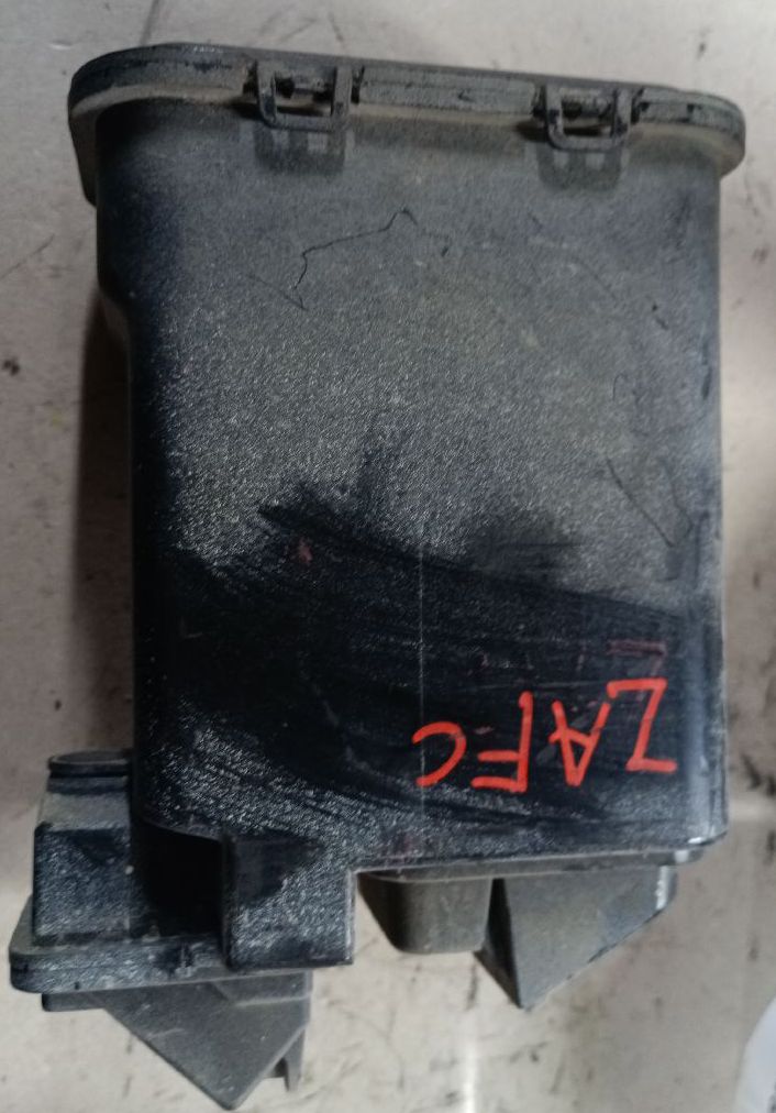 Cartouche de vapeur de carburant pour filtre à charbon actif