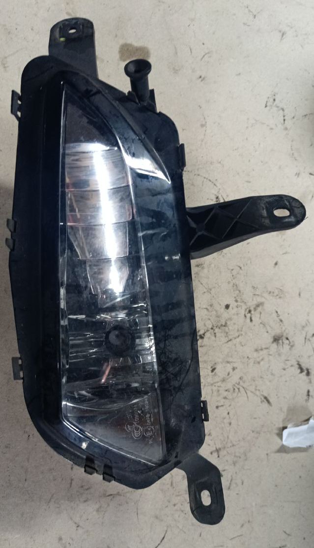 Right front headlight
