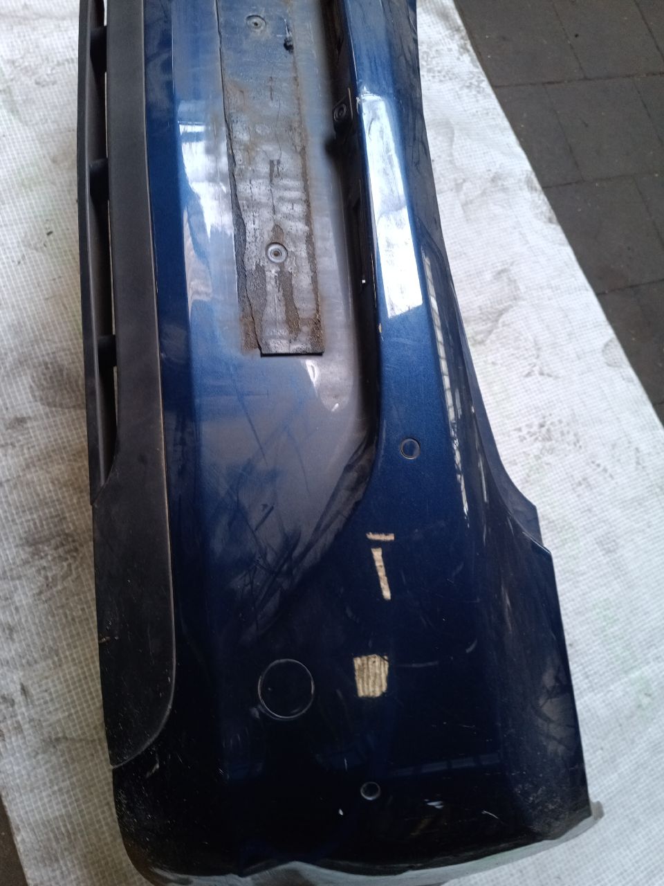 Insignia rear bumper with 4 sensors - blue
