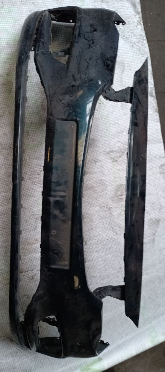 Front bumper for Astra K with 4 dark green sensors