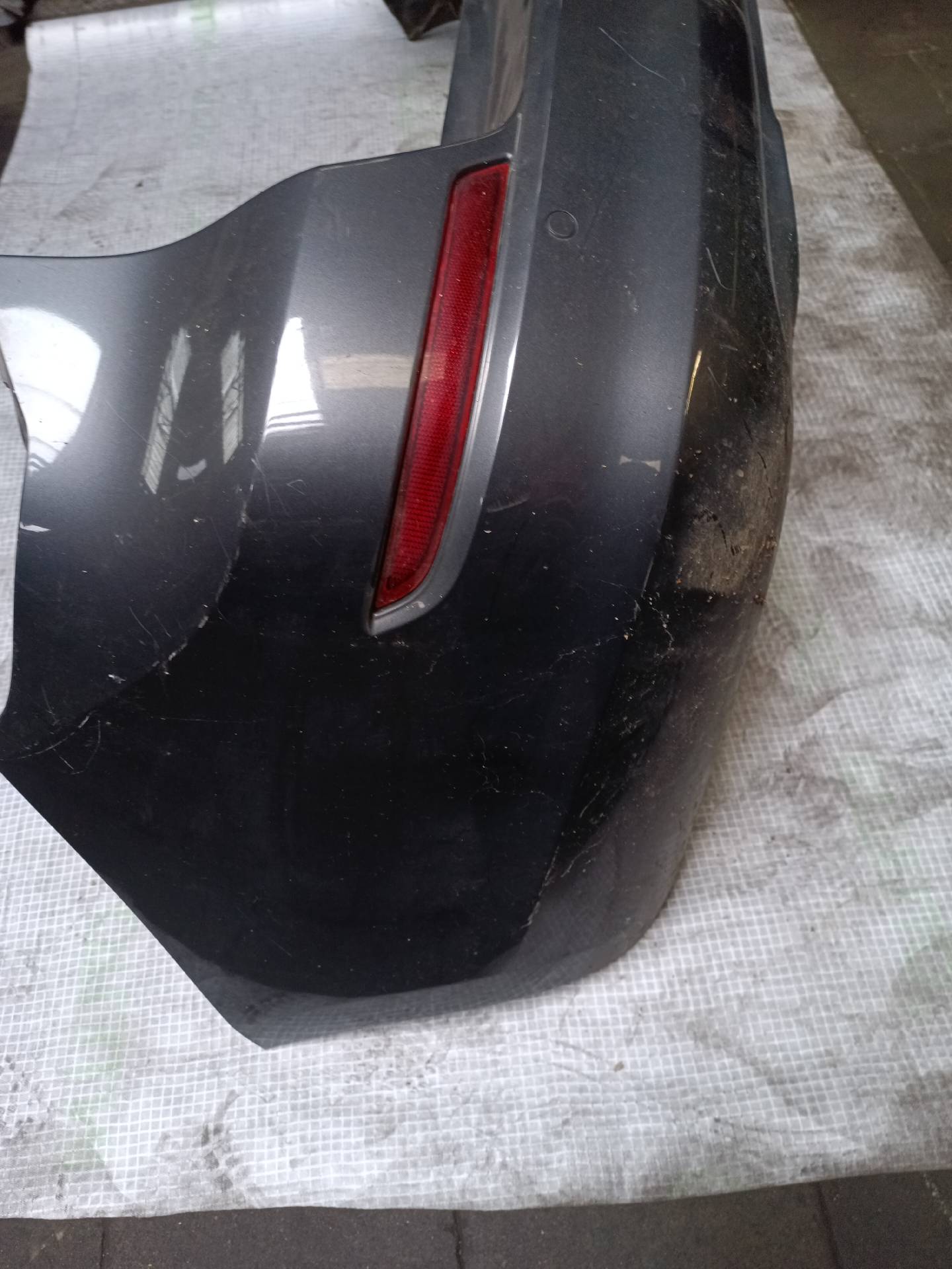 Achterbumper Astra K stationwagen met 4 parkeersensoren donkergrijs