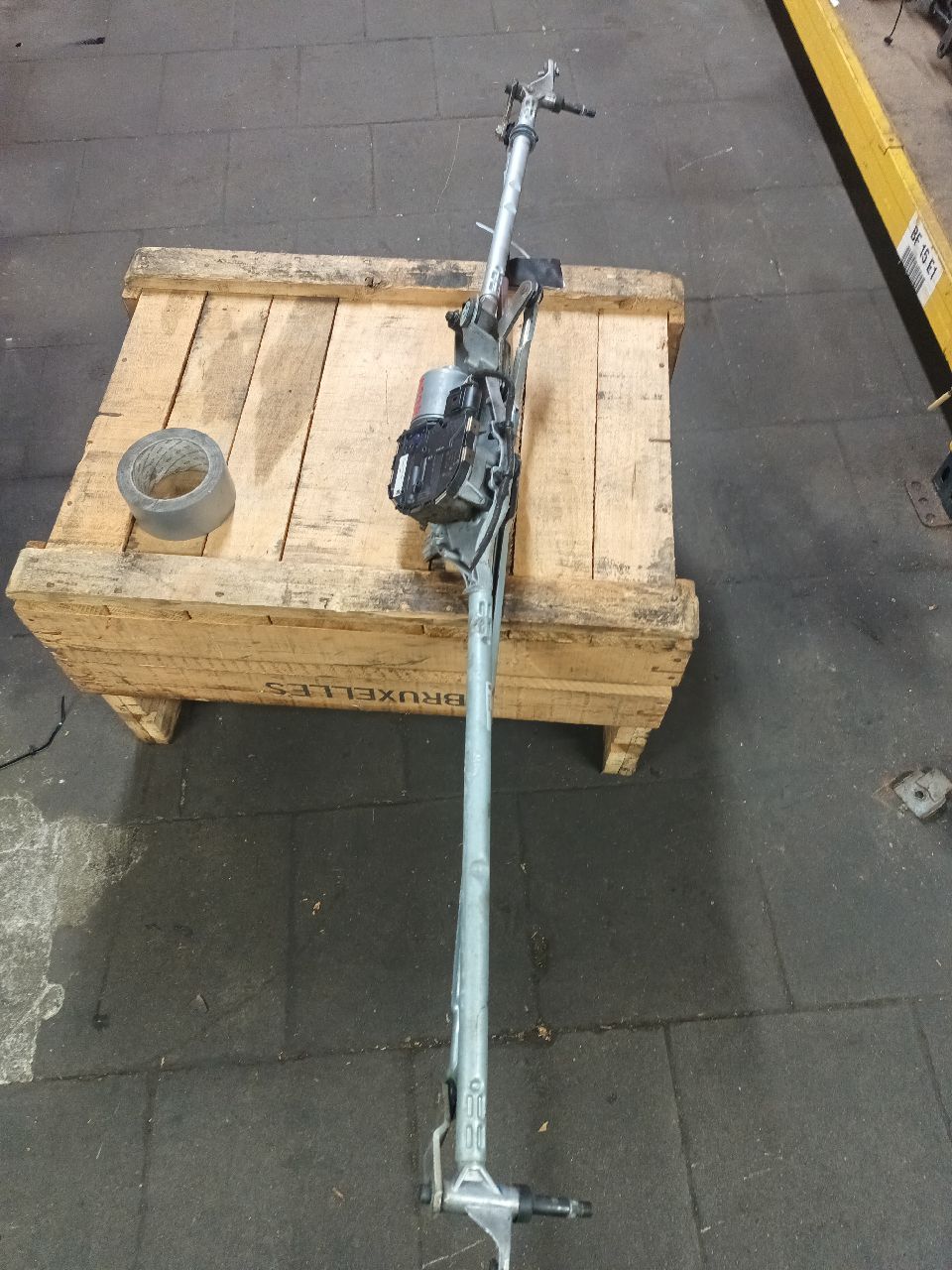 Tringlerie d'essuie-glace avant avec moteur Opel Astra K