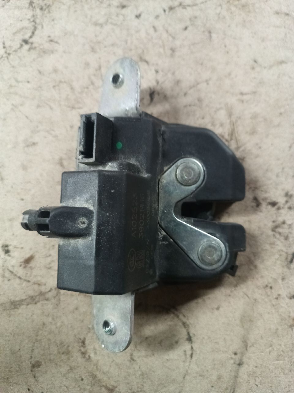 Bloc fermeture de coffre Opel Astra K 5 portes