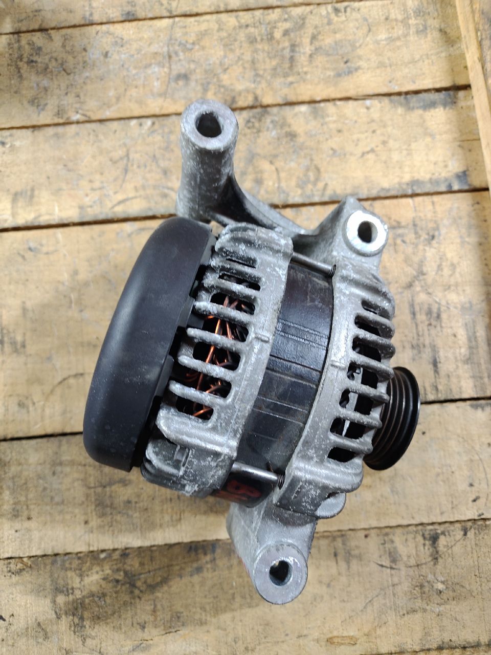 Alternator b10xft 130A