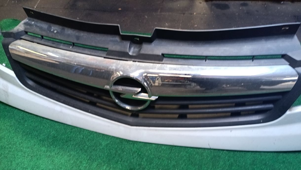 Vivaro front bumper