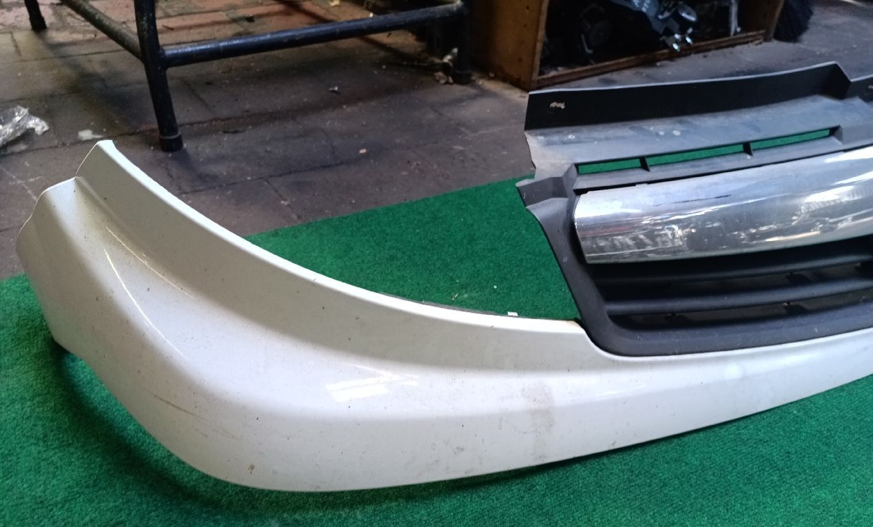 Vivaro front bumper