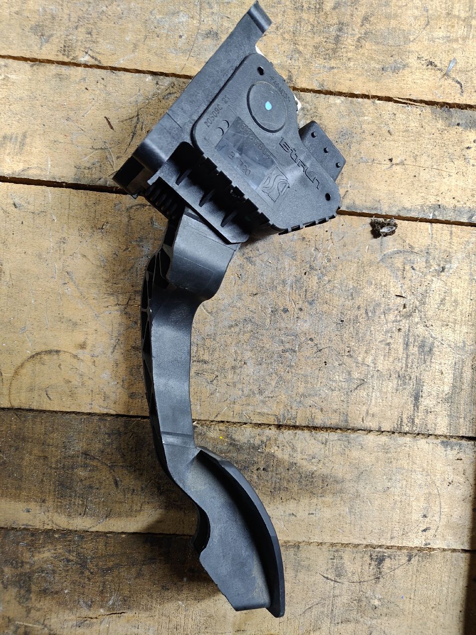 Corsa D accelerator pedal