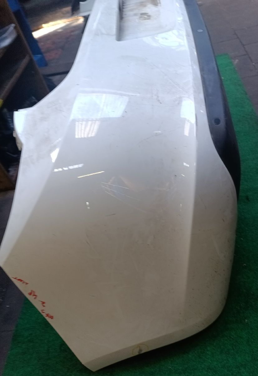 Achterbumper Astra J 4-deurs met 4 sensoren