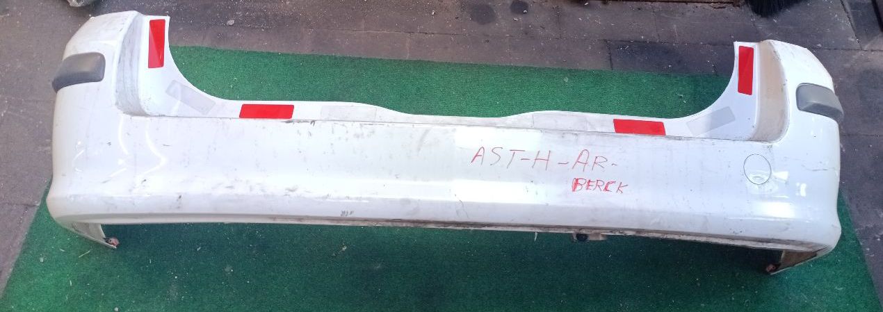 Pare-choc arrière Astra H break sans capteurs