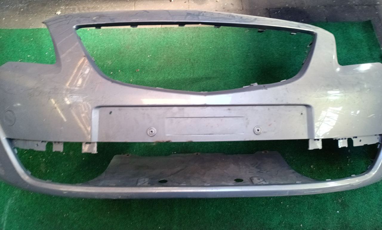 Front bumper for Meriva B