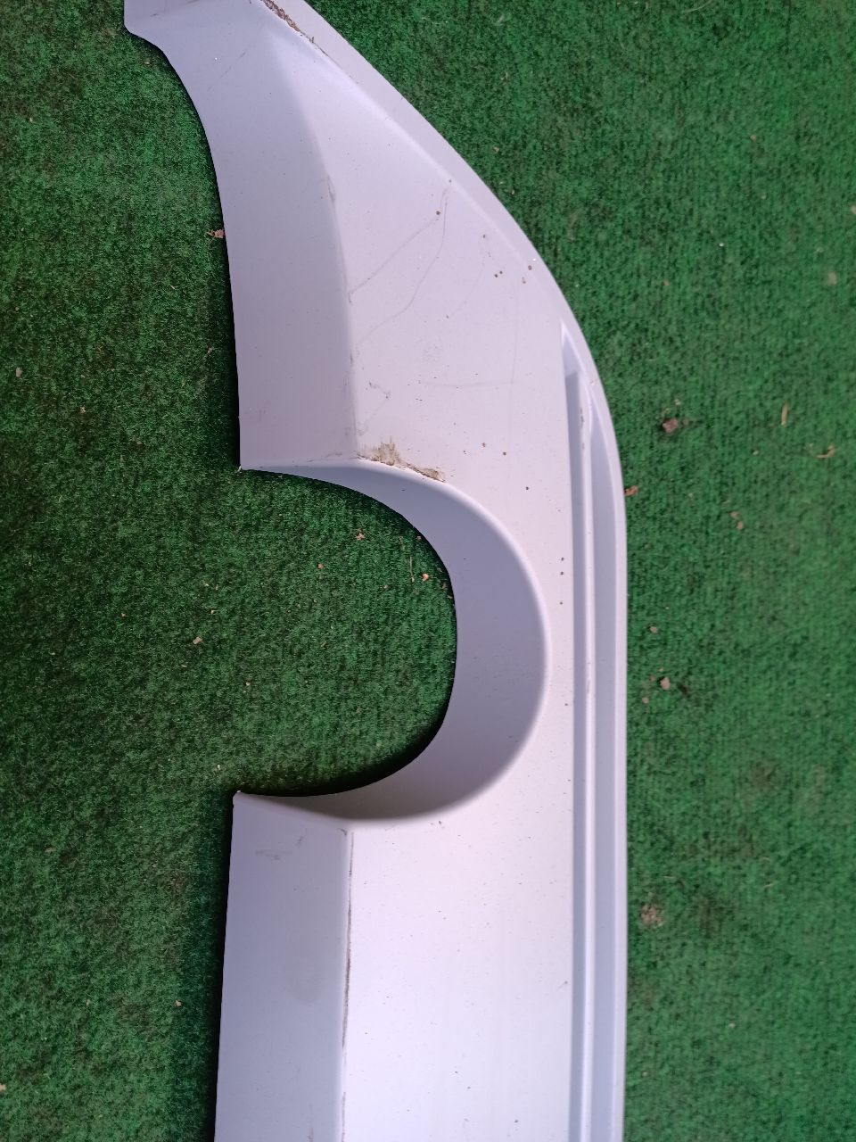 Rear bumper diffuser