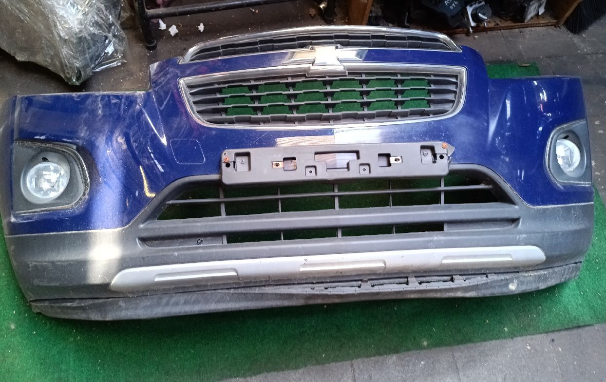Chevrolet traxx front bumper