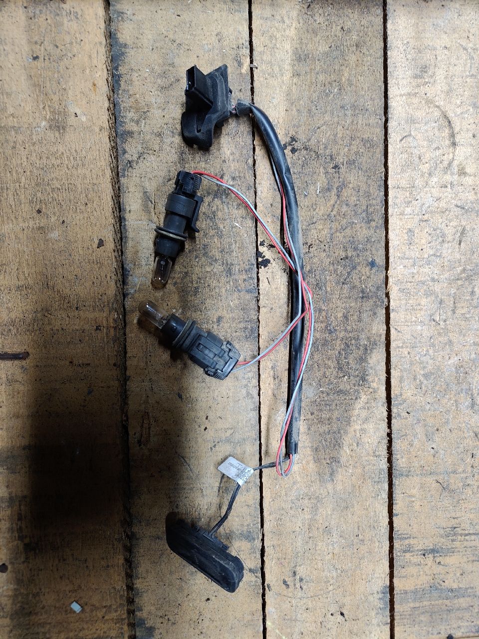 Boot release button for Meriva B