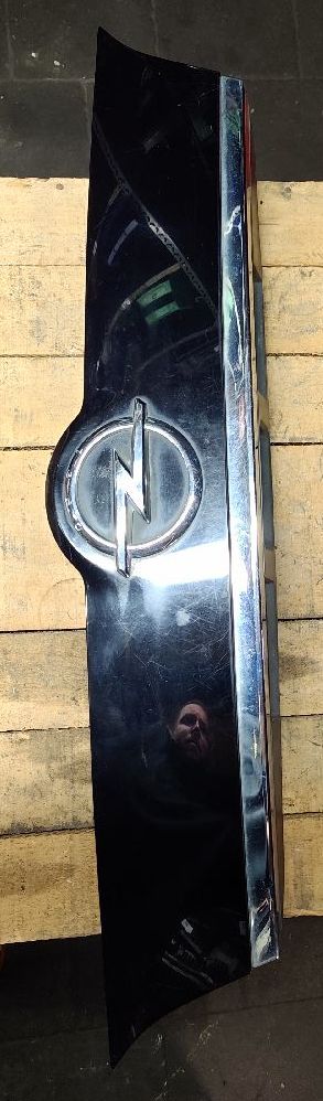 Meriva B tailgate handle