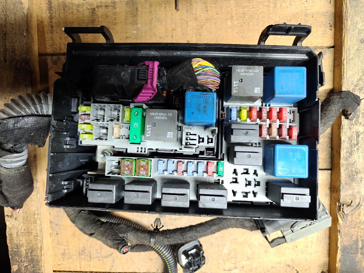 Fuse box for Meriva B A17DTR